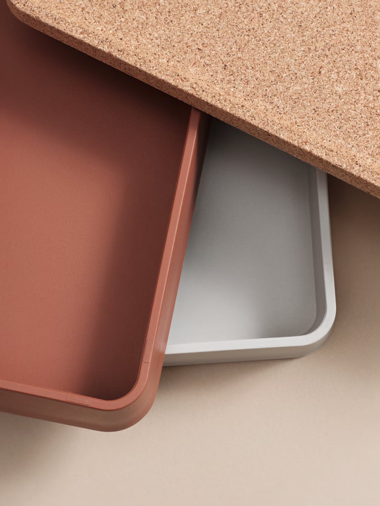 /cdn-cgi/image/width=1500,quality=85,format=auto/globalassets/content-media/images/accessories/storage/arrange-desktop-series-muuto.png