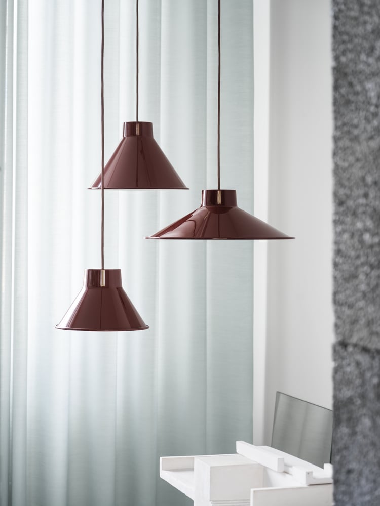 top-pendant-group-deep-red-21-28-36-muuto-org.png