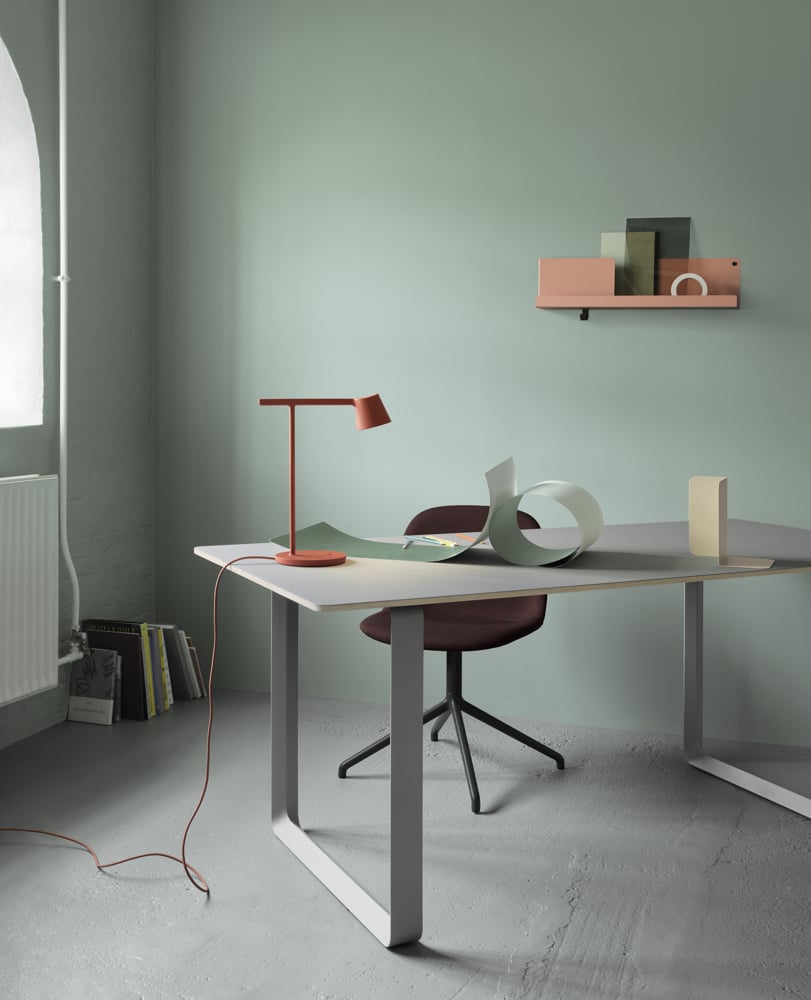 /cdn-cgi/image/width=1500,quality=85,format=auto/globalassets/content-media/images/plp/lighting/table-lamps/tip-lamp-7070-table-compile-folded.png