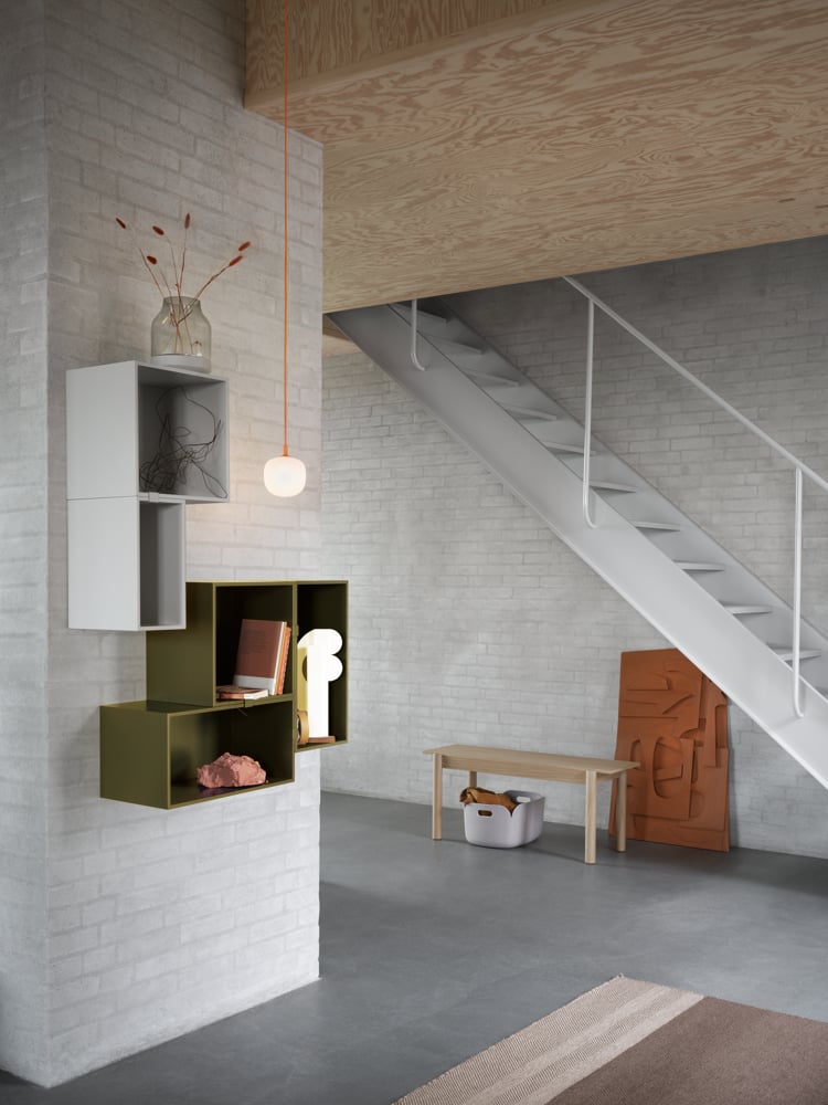 /cdn-cgi/image/width=1500,quality=85,format=auto/globalassets/content-media/images/plp/storage/hallway-storage/mini-stacked-grey-brown-green-rime-pendant-12-orange-linear-bench-muuto-org.png