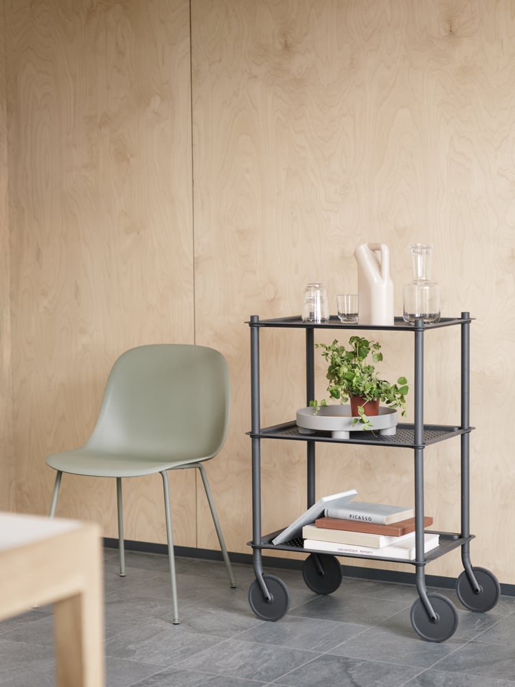/cdn-cgi/image/width=1500,quality=85,format=auto/globalassets/content-media/images/plp/storage/small-storage/fiber-side-chair-tube-dusty-green-flow-trolley-3-layer-blue-grey-tub-jub-raise-carafe-glasses-platform-tray-muuto-org.png