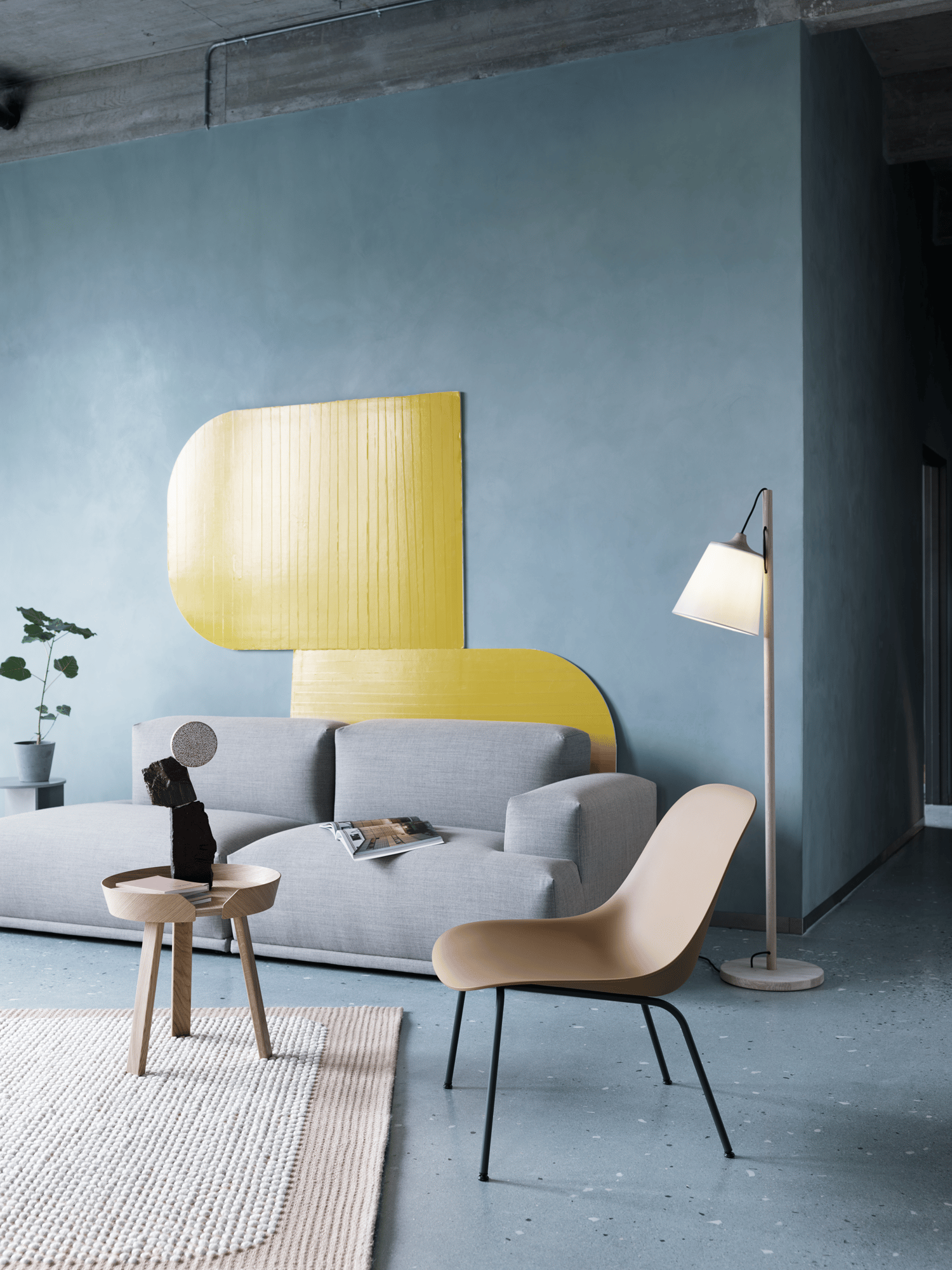/cdn-cgi/image/width=1500,quality=85,format=auto/globalassets/content-media/images/products/shop-by-family/connect-modular-sofa/fiber-lounge-tube-base-ochre-connect-pebble-rug-pale-rose-around-pull-halves-muuto-org.png