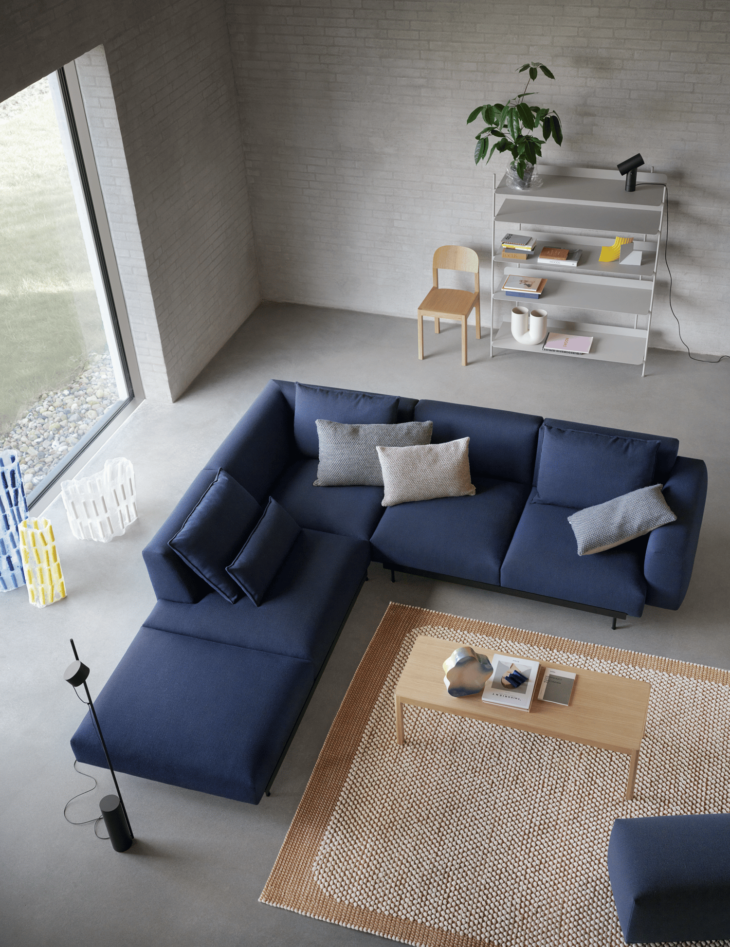 /cdn-cgi/image/width=1500,quality=85,format=auto/globalassets/content-media/images/products/shop-by-family/in-situ-modular-sofa/slider/in-situ-corner-conf-2-vidar-554-pebble-orange-workshop-oak-compile-grey-post-floor-muuto-org.png