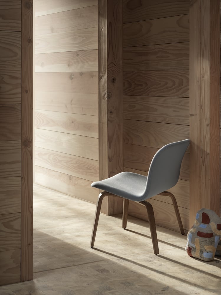/cdn-cgi/image/width=1500,quality=85,format=auto/globalassets/content-media/images/products/shop-by-family/visu-chair-family/visu-lounge-steelcut-120-stained-dark-brown-muuto-org.png