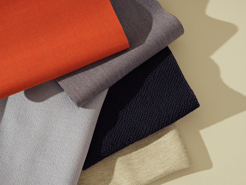 /cdn-cgi/image/width=1500,quality=85,format=auto/globalassets/content-media/images/sofa-experience/steelcut-remix-vidar-colline-clay-textiles-sustainability-wide-muuto.png