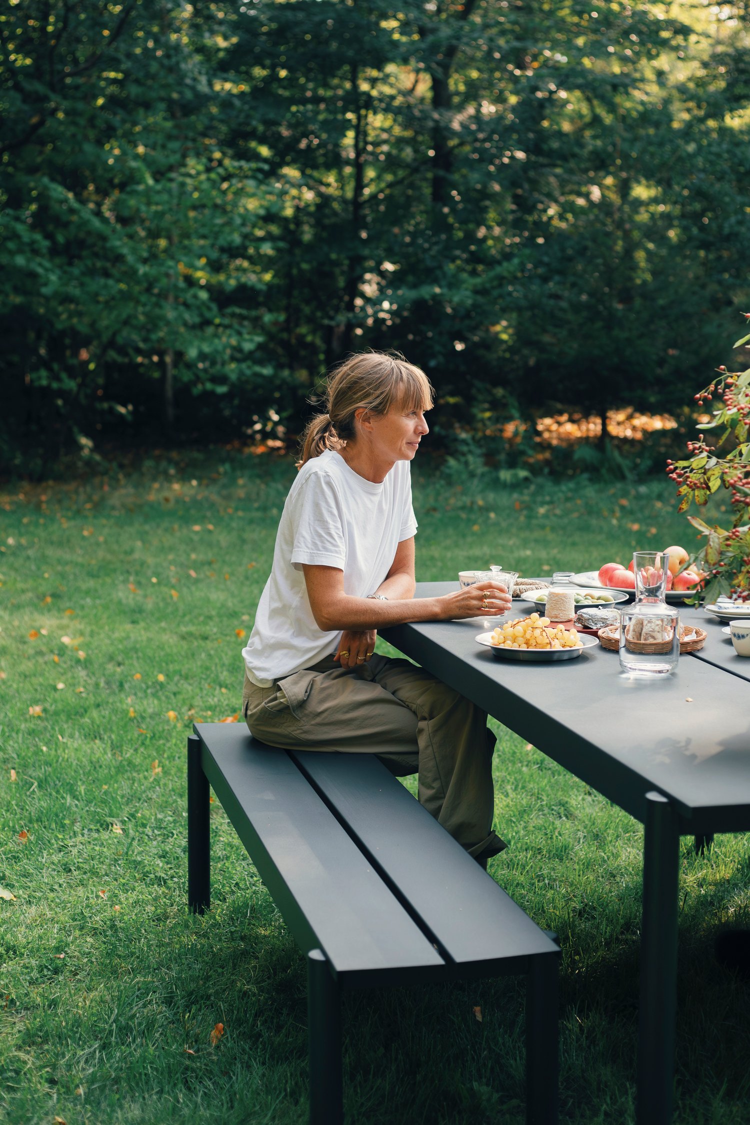 /cdn-cgi/image/width=1500,quality=85,format=auto/globalassets/content-media/images/stories/outside---with-karstad-family/muuto_karstad_028.jpg