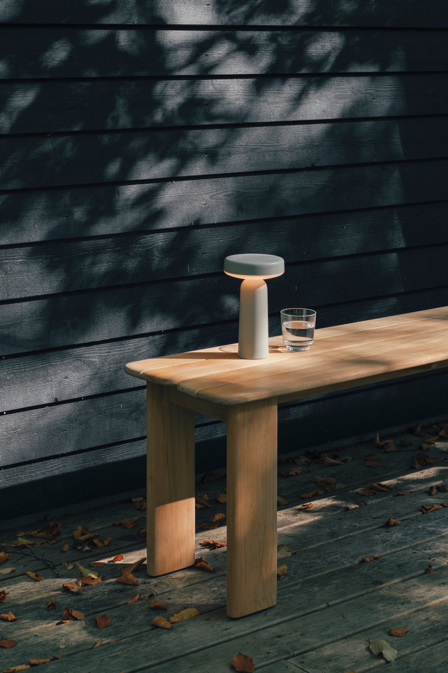 /cdn-cgi/image/width=1500,quality=85,format=auto/globalassets/content-media/images/stories/outside---with-karstad-family/muuto_karstad_040.jpg