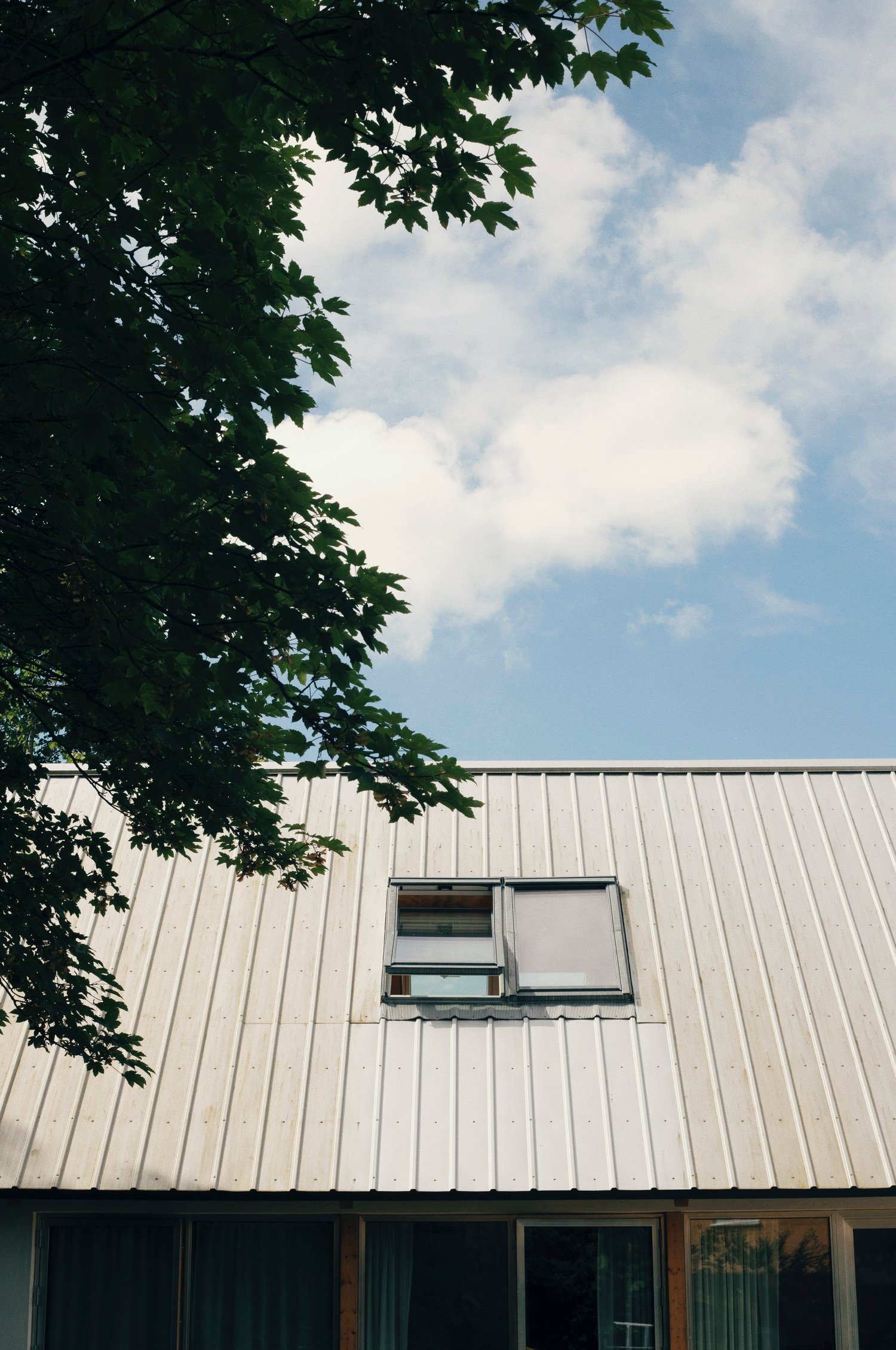 /cdn-cgi/image/width=1500,quality=85,format=auto/globalassets/content-media/images/stories/outside-with---casper-and-alexandra-borg-moller/muuto_casperalexandra_014.jpg