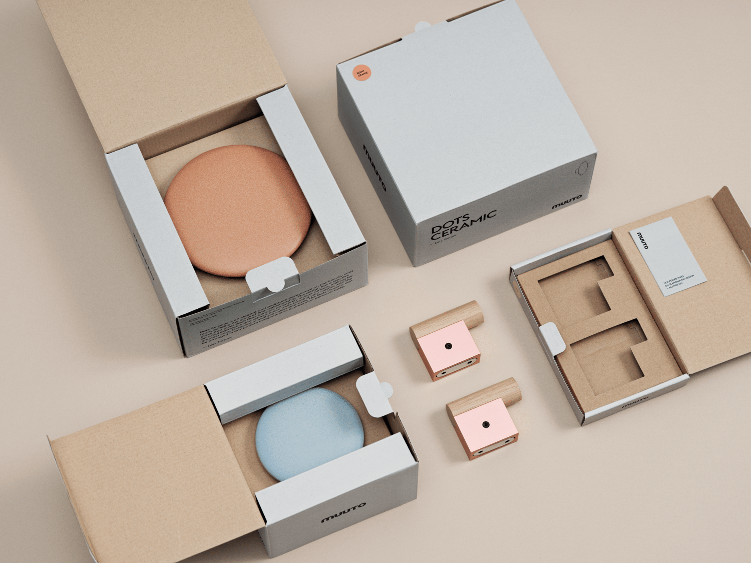 /cdn-cgi/image/width=1500,quality=85,format=auto/globalassets/content-media/images/sustainability/dots-ceramic-attach-packaging-muuto.png