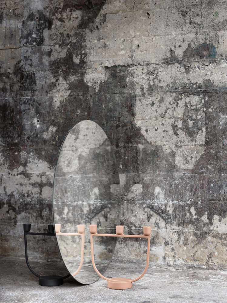 open-candelabra-light-terracotta-black-high-res-lifestyle.jpg