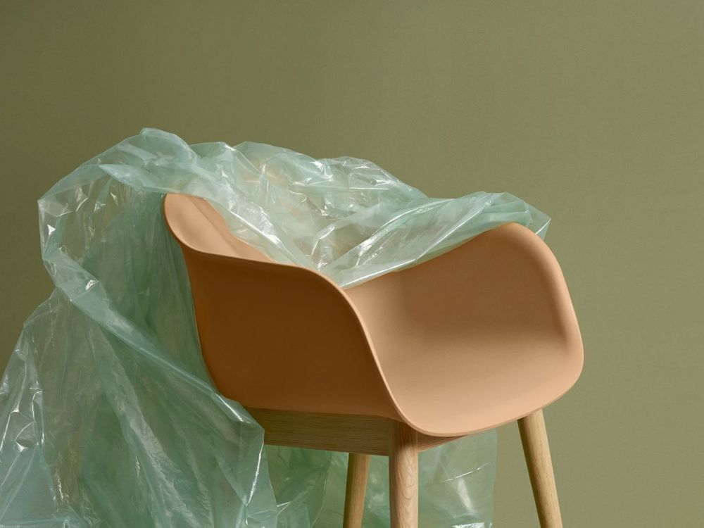 fiber-armchair-wood-base-ochre-concept-wide-muuto-org