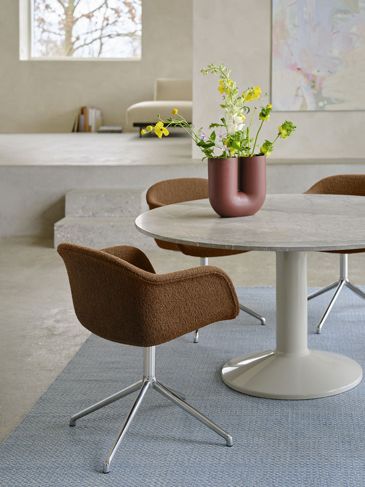 midst-table-140-grey-marble-grey-fiber-armchair-swivel-alu-hearth-4-kink-ply-recycled-low-res