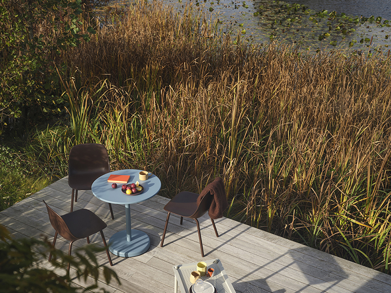 fiber-side-outdoor-brown-red-linear-steel-cafe-table-pale-blue-flow-trolley-grey-2-low-res.jpg